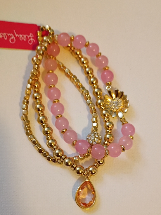Lilly Pulitzer Jewelry - Lilly Pulitzer Pink Beaded Gold-Tone Charm Bracelet Set